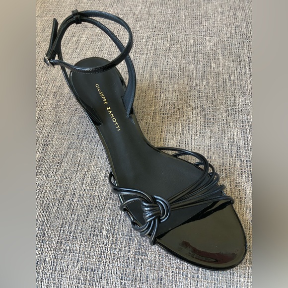 Brand new, never worn Giuseppe Zanotti wedge sandals in Italian shoe size 37.5 - Picture 5 of 16